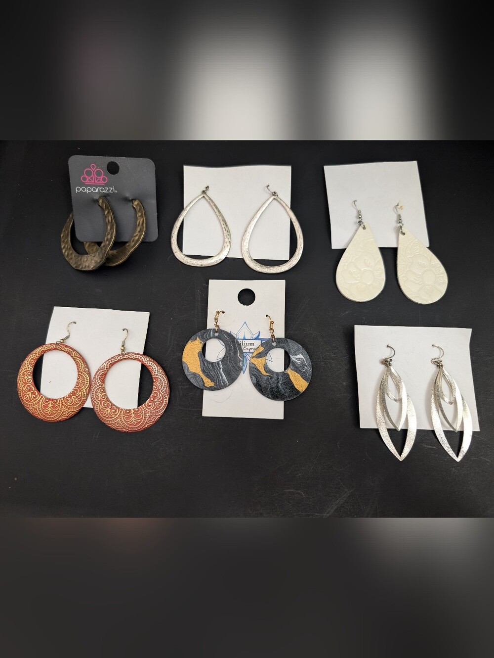 Paparazzi dangle earrings lot of six 5 - 2026